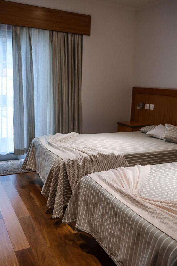 Hotel Comodoro Corvo Buitenkant foto